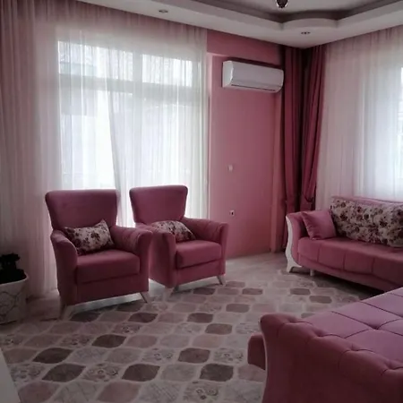 Apartment Tuter Holmes *